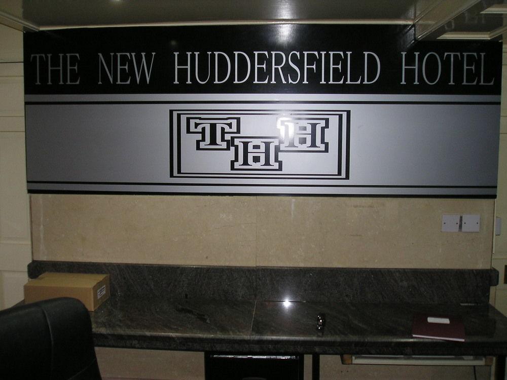 Hotel Huddersfield Exteriér fotografie